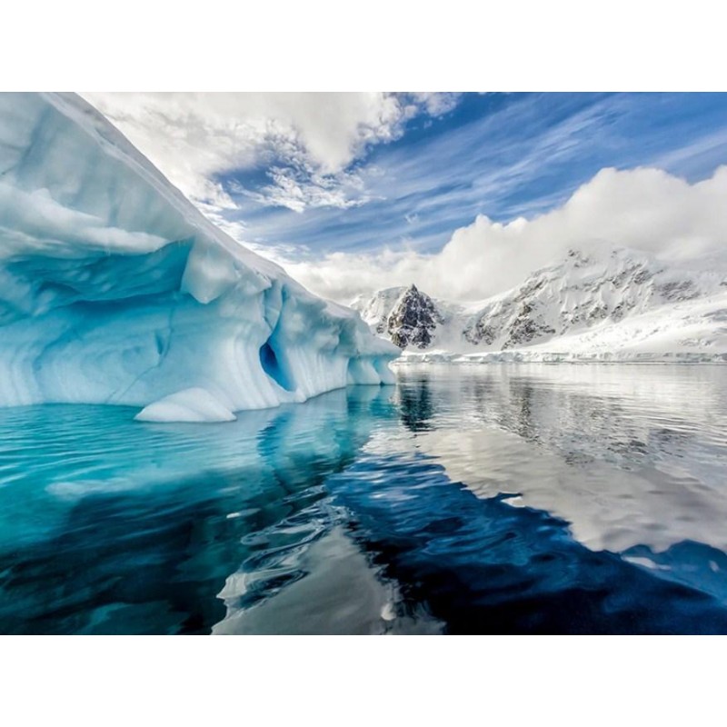 Antarctic Iceberg Di...