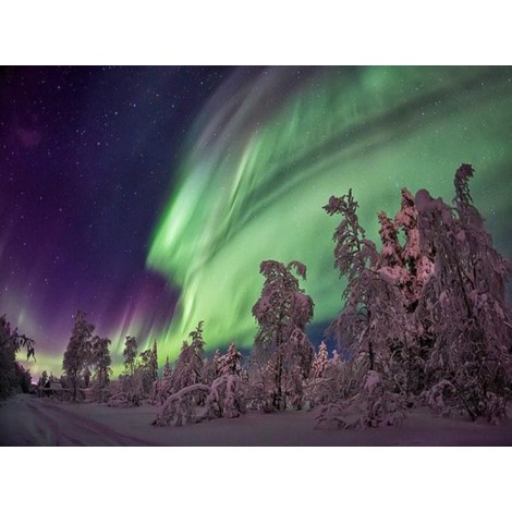 Shinning of the North Diamond Painting