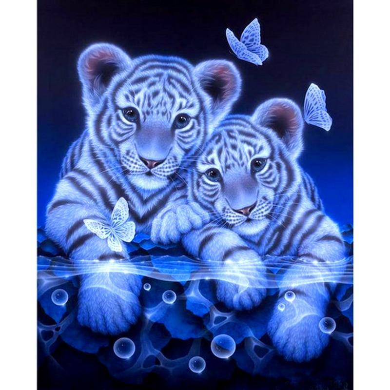 Sweet White Tigers D...